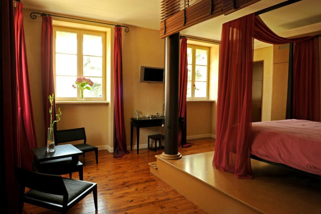 Logis De Nantas Bed and Breakfast Saint-Jean-Bonnefonds Kamer foto